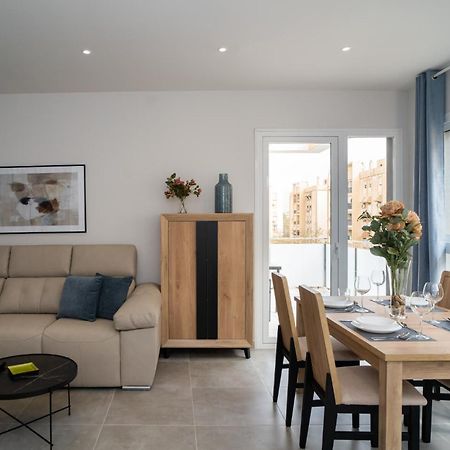 Aac Malaga - Apartamento Con Terraza, Muy Amplio, Totalmente Equipado, Cerca Del Centro Y Nuevo! 객실 사진