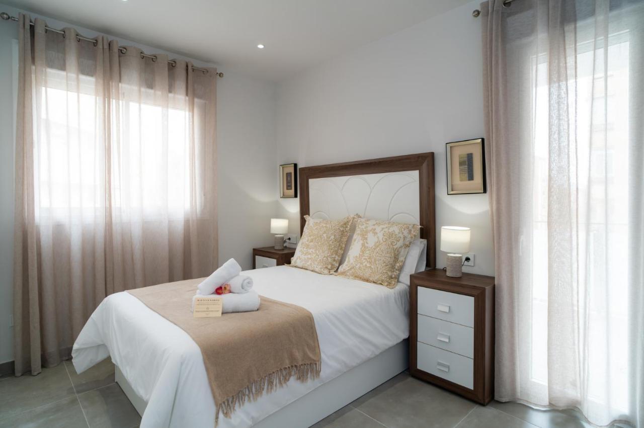 Aac Malaga - Apartamento Con Terraza, Muy Amplio, Totalmente Equipado, Cerca Del Centro Y Nuevo! 외부 사진