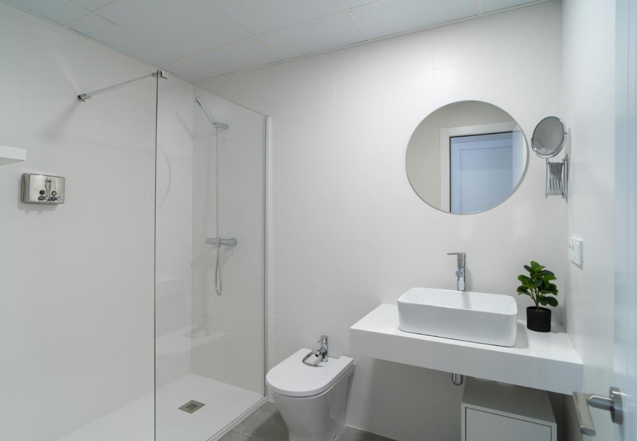 Aac Malaga - Apartamento Con Terraza, Muy Amplio, Totalmente Equipado, Cerca Del Centro Y Nuevo! 외부 사진