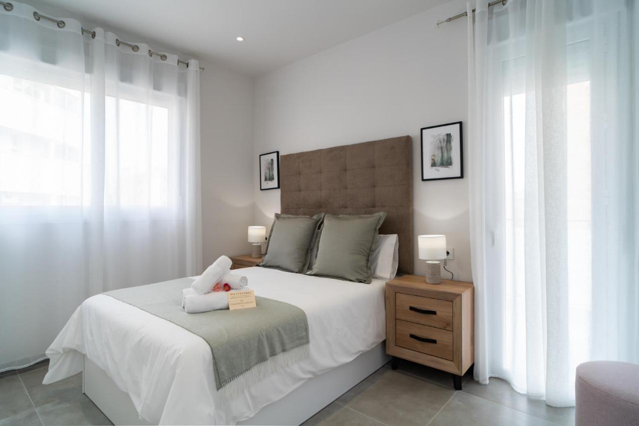 Aac Malaga - Apartamento Con Terraza, Muy Amplio, Totalmente Equipado, Cerca Del Centro Y Nuevo! 외부 사진