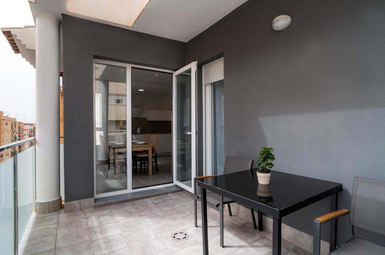 Aac Malaga - Apartamento Con Terraza, Muy Amplio, Totalmente Equipado, Cerca Del Centro Y Nuevo! 외부 사진