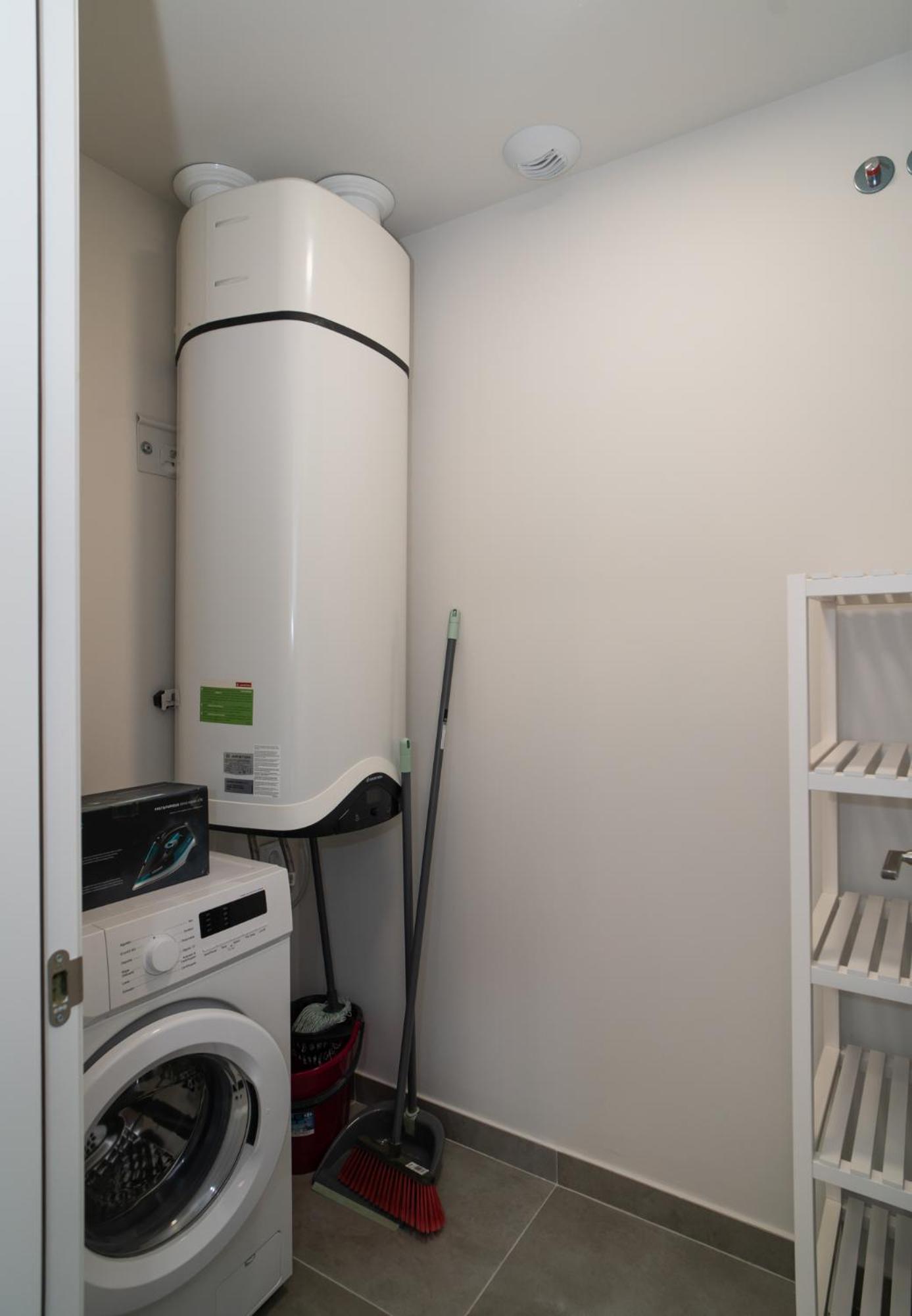 Aac Malaga - Apartamento Con Terraza, Muy Amplio, Totalmente Equipado, Cerca Del Centro Y Nuevo! 객실 사진